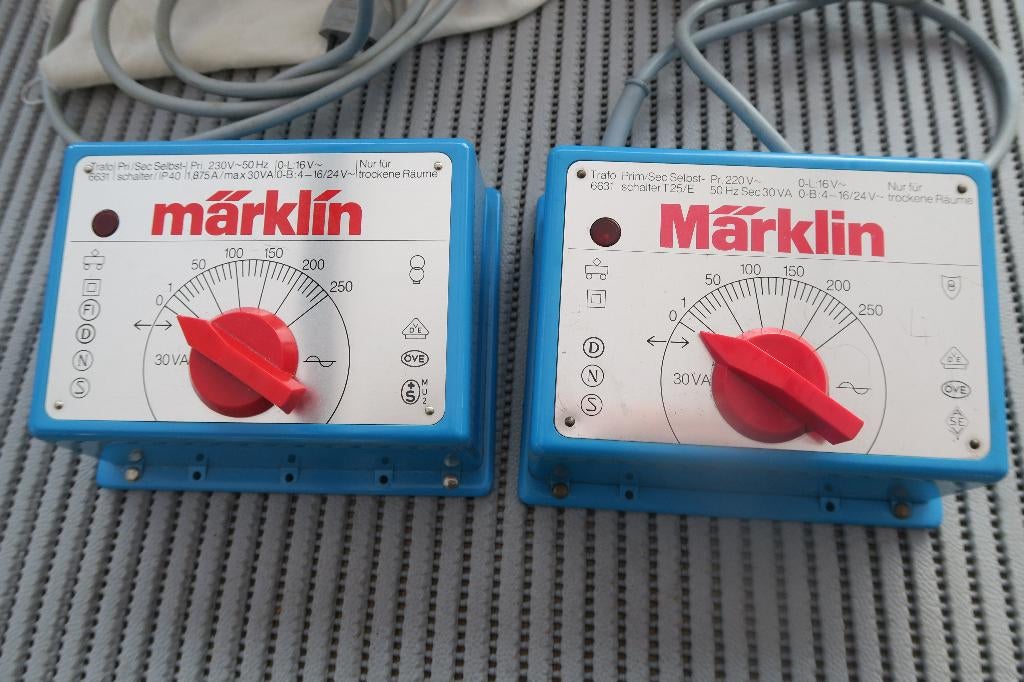 Märklin H0 6631-2x 32VA  rijspanningsregelaar/transformator, Transformator of Voeding, Gebruikt, Ophalen of Verzenden, Analoog
