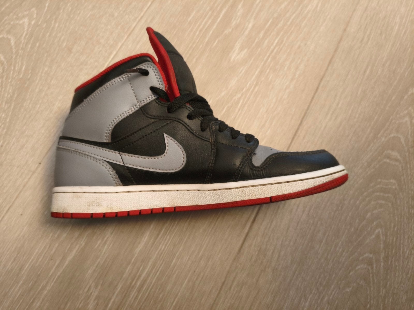 Nike Air Jordan 1 Mid