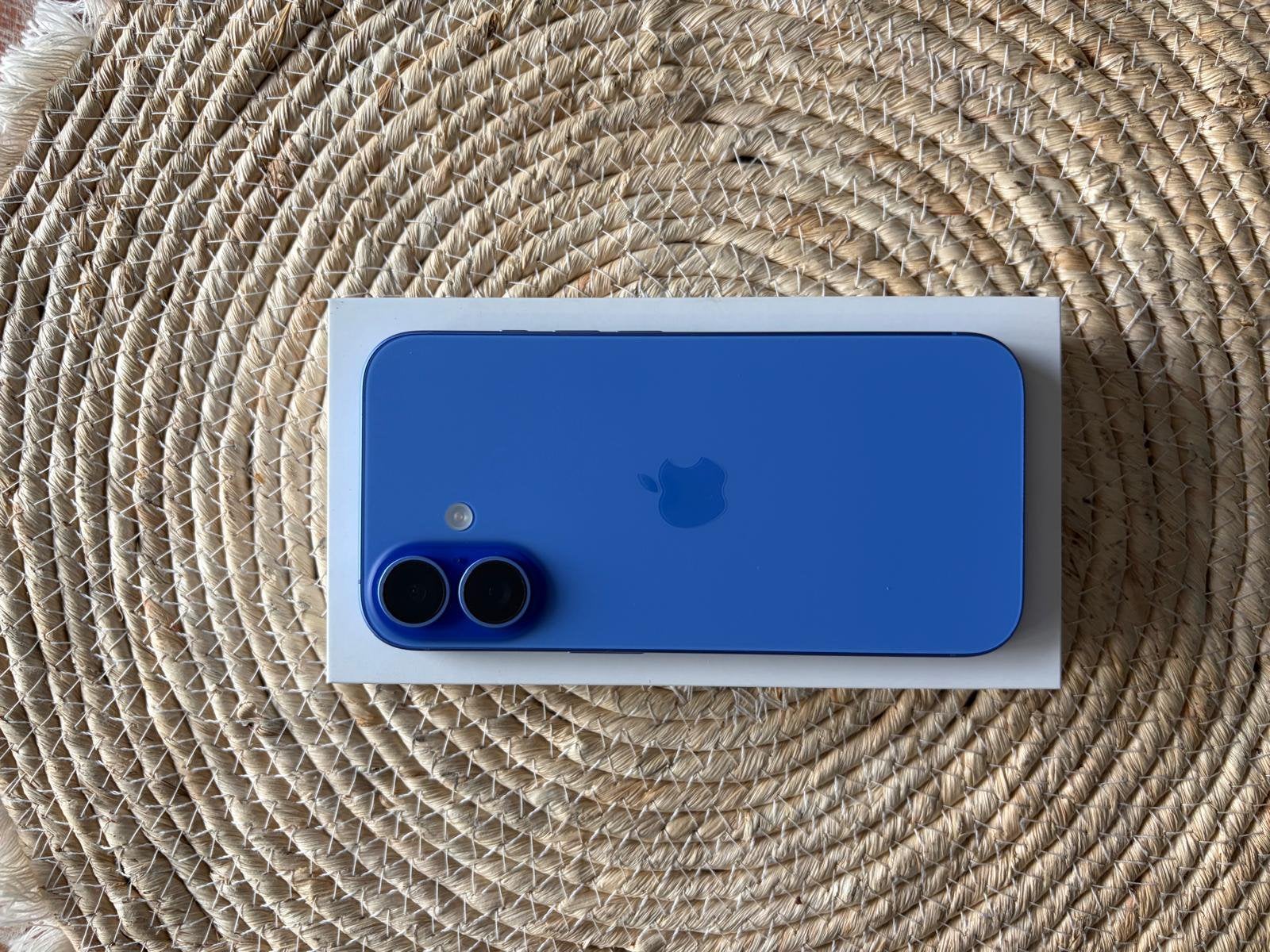 Iphone 16 128go, Ophalen, Zo goed als nieuw
