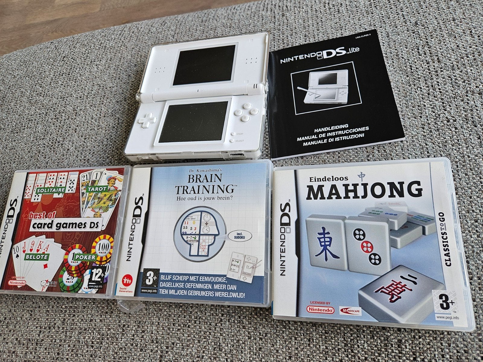 Ninentdo DS Lite + 3 games, Games en Spelcomputers, Spelcomputers | Nintendo Game Boy, Ophalen