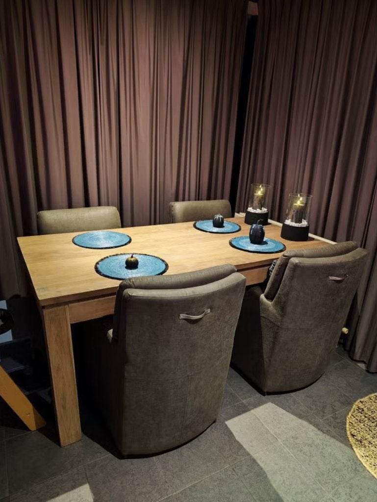 Massief houten eettafel, Ophalen, Gebruikt
