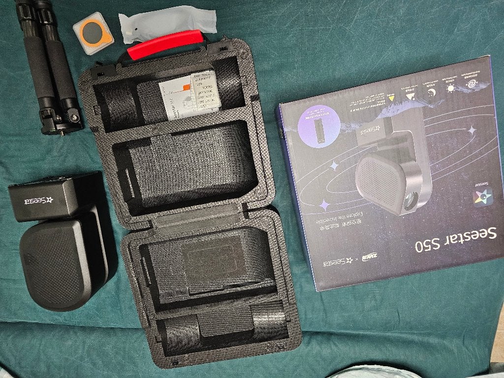 Seestar S50, Audio, Tv en Foto, Optische apparatuur | Telescopen, Lenzentelescoop (refractor), Met statief, Ophalen of Verzenden