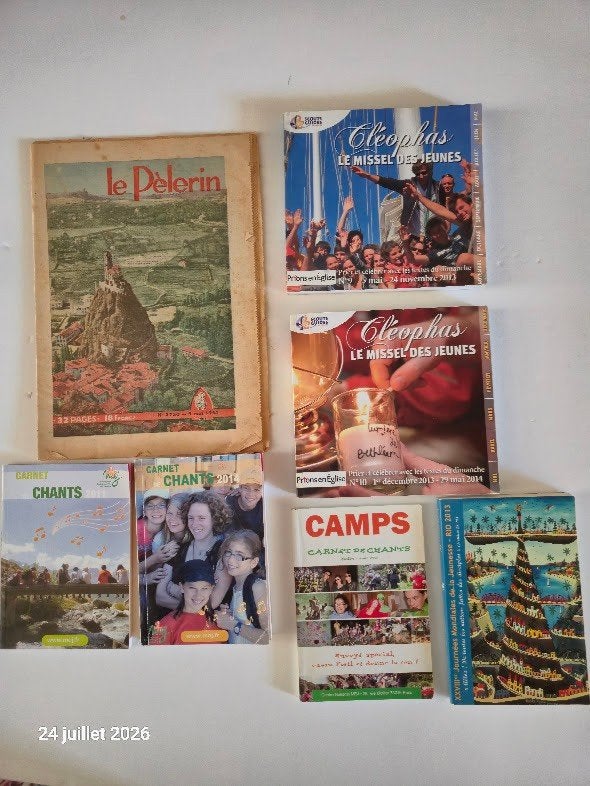Lot de 4 carnets de chants, le pèlerin 1954, et, Envoi, Effaçable, Comme neuf, A6