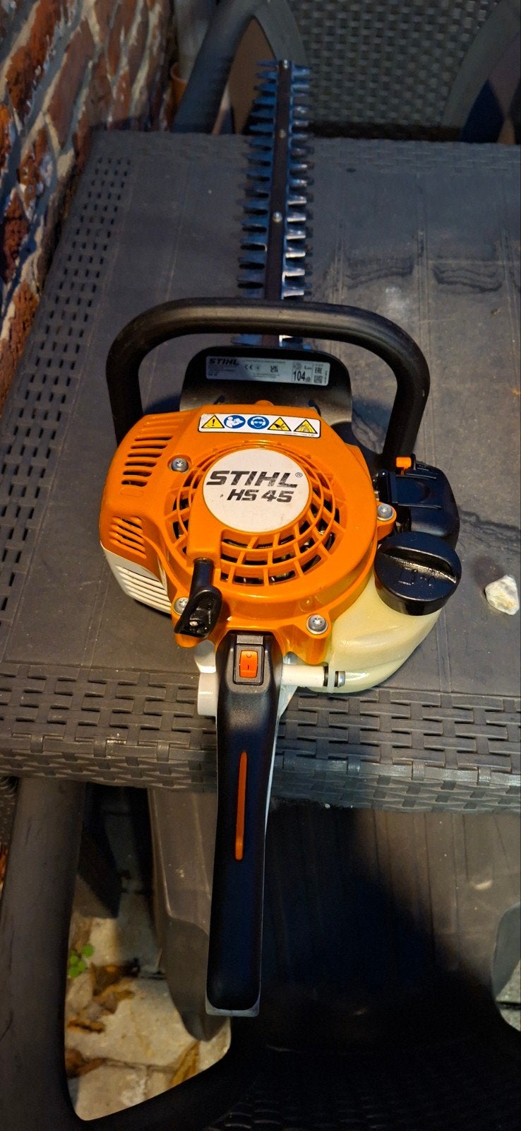 taille haie hs 45 stihl., Enlèvement