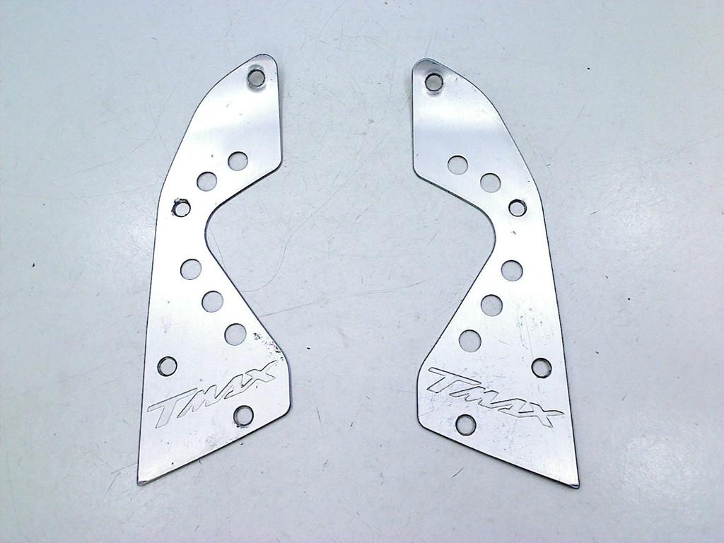 BOUCLIER DE JAMBE Yamaha XP 500 T-MAX 2008-2011 (XP500 4B5), Motos, Dhr. S. di Majo, Utilisé, Info@cama-motorparts.nl, P.J. Troelstraweg 8 8
3144 CX  MAASSLUIS, NL