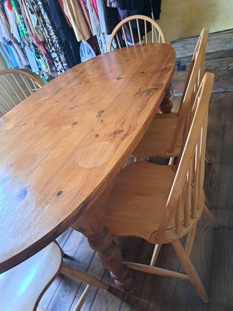 table solide sans chaises à vendre, 150 à 200 cm, Cinq personnes ou plus, Comme neuf, Enlèvement