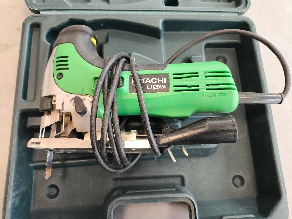 Scie sauteuse, 600 à 1200 watts, 30 à 70 mm, Enlèvement, Utilisé