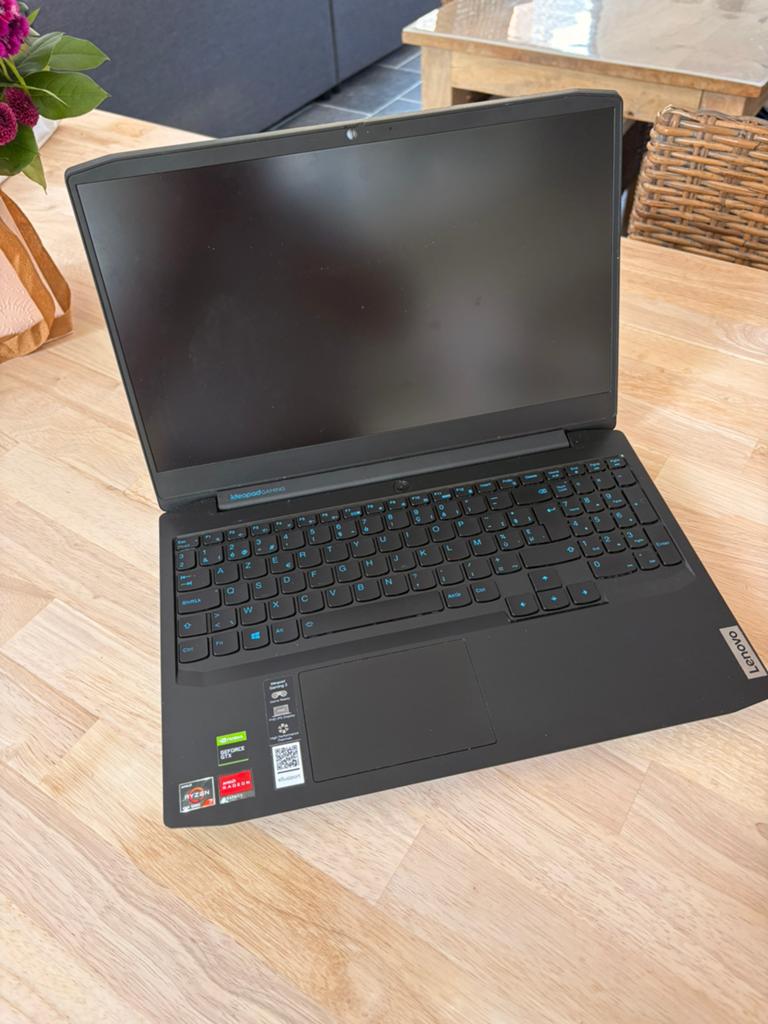 Gaming laptop Lenovo 15inch te koop, Computers en Software, Windows Laptops, Ophalen, 15 inch, 8 GB, Zo goed als nieuw