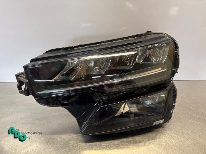 Phare gauche d'un Skoda Karoq (Karoq 17-), -, 3 mois de garantie, Utilisé, Skoda