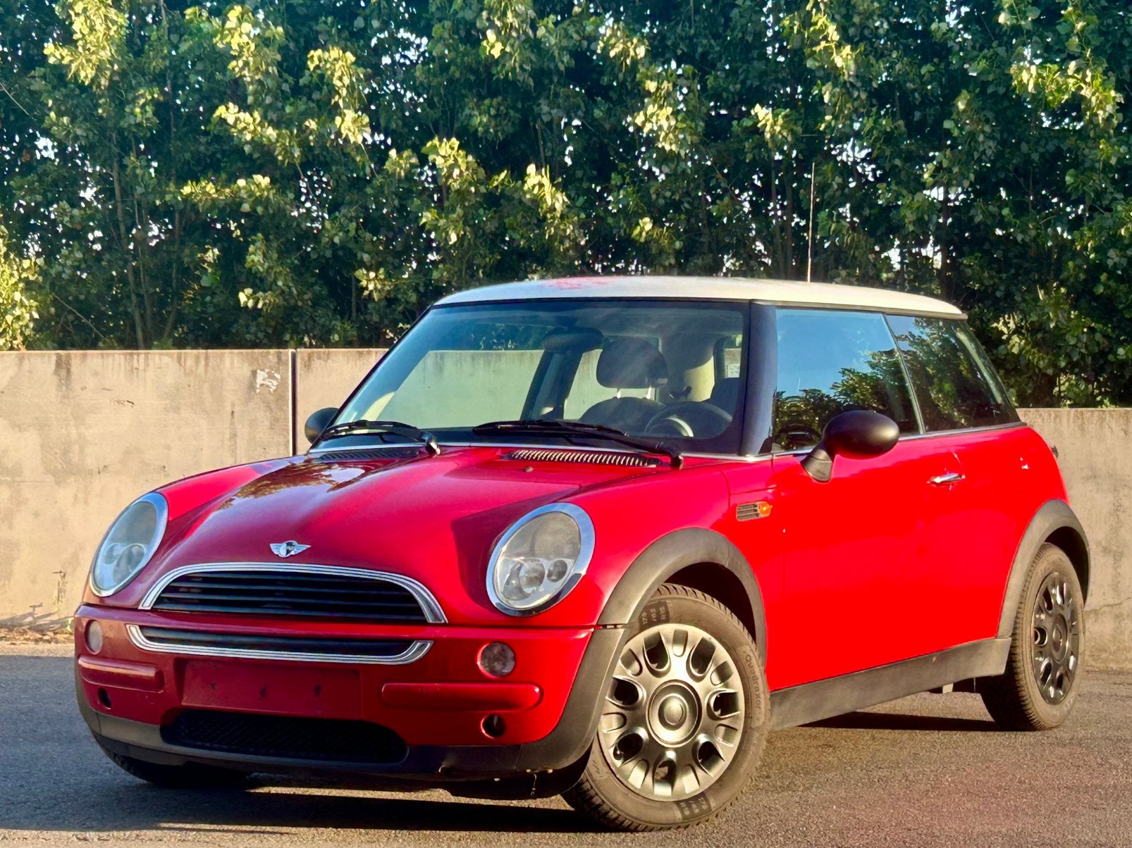 MINI COOPER 1.6 BENZINE/ GEKEURD/ AIRCO/ PROPER, Autos, Mini, Euro 5, Achat, Boîte manuelle, Entretenue par le concessionnaire
