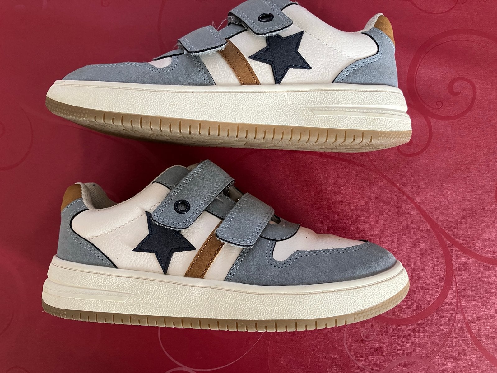 Kinderschoenen Milo & Mila maat 32 wit/grijs (1x gedragen), Kinderen en Baby's, Kinderkleding | Schoenen en Sokken, Ophalen of Verzenden