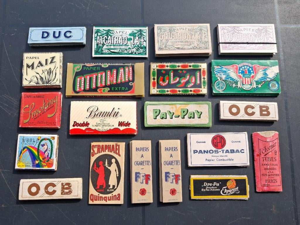 20 stuks oude ongebruikte sigarettenblaadjes, Ophalen of Verzenden, Zo goed als nieuw, Gebruiksvoorwerp