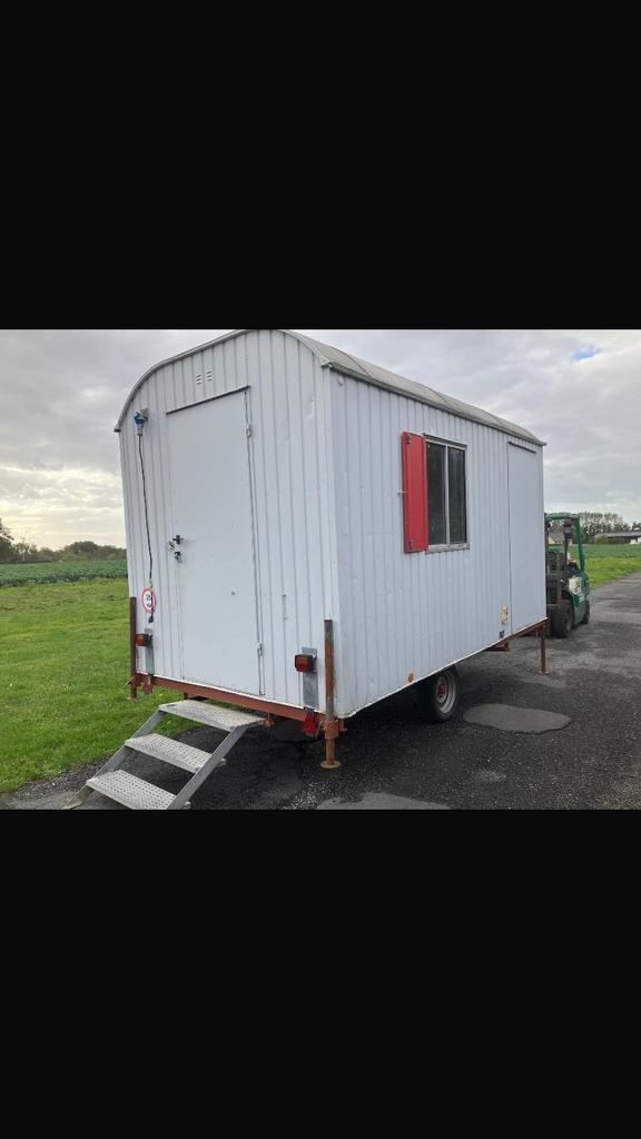 Werfwagen met sanitair + verwarming, Ophalen