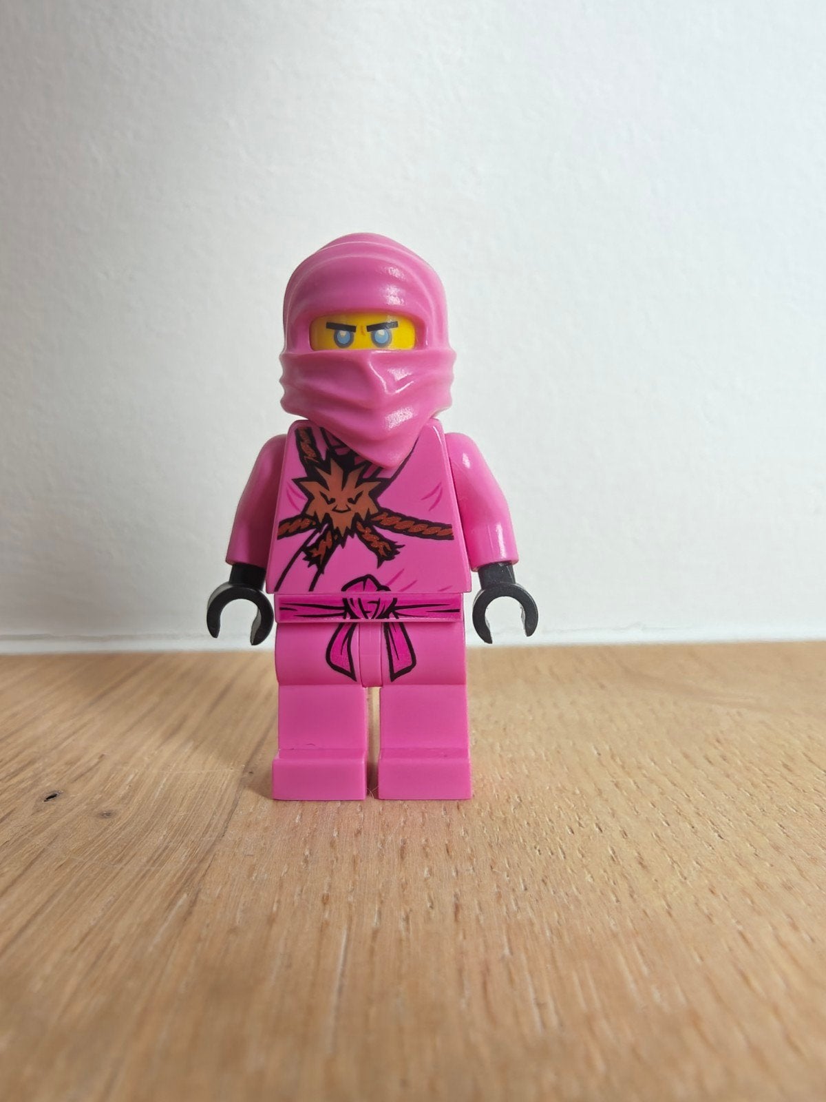 LEGO Ninjago Pink Zane Minifig (njo0561), Lego, Ophalen of Verzenden, Zo goed als nieuw, Minifiguur