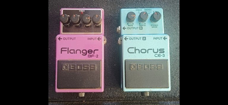 2 pédales Japon , Boss Flanger BF-2 + Boss Chorus CE-3, Musique & Instruments, Enlèvement ou Envoi, Comme neuf, Delay ou Écho