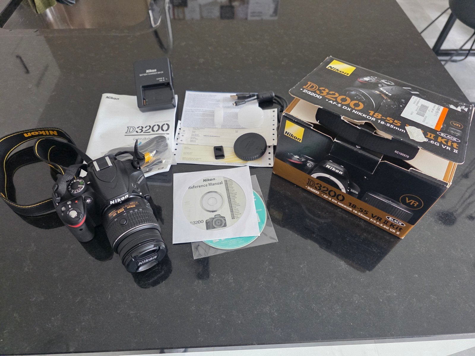 Nikon D3200 18-55 VRII Kit, Ophalen