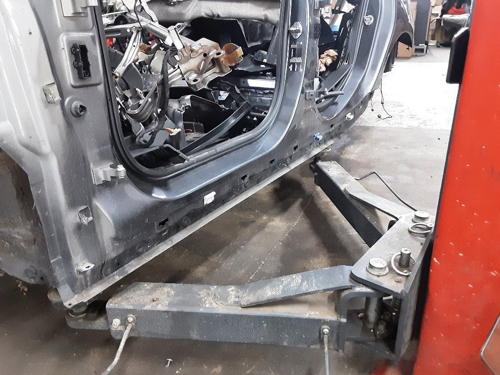 DORPEL LINKS BMW 1 serie (F40) (01-2019/-), Gebruikt, BMW, Petuelring 130
80809  München, DE, Bayerische Motoren Werke AG