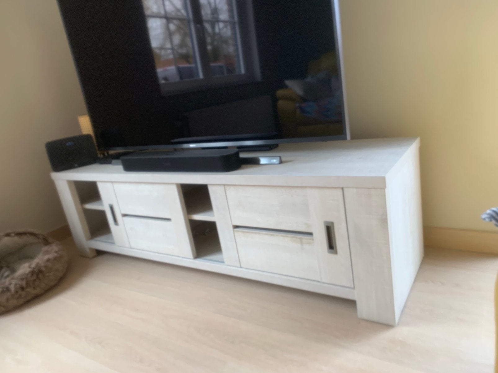 Tv-meubel, Huis en Inrichting, Ophalen, 150 tot 200 cm, Eikenhout, Zo goed als nieuw