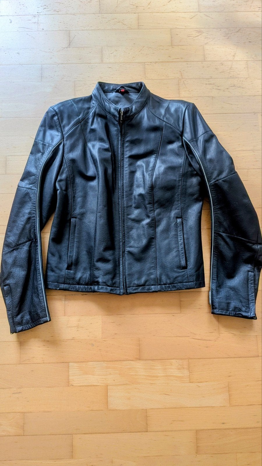 Veste en cuir pour femme taille 42, Motos, Vêtements | Vêtements de moto, Hein gericke, Femmes, Manteau | cuir, Enlèvement