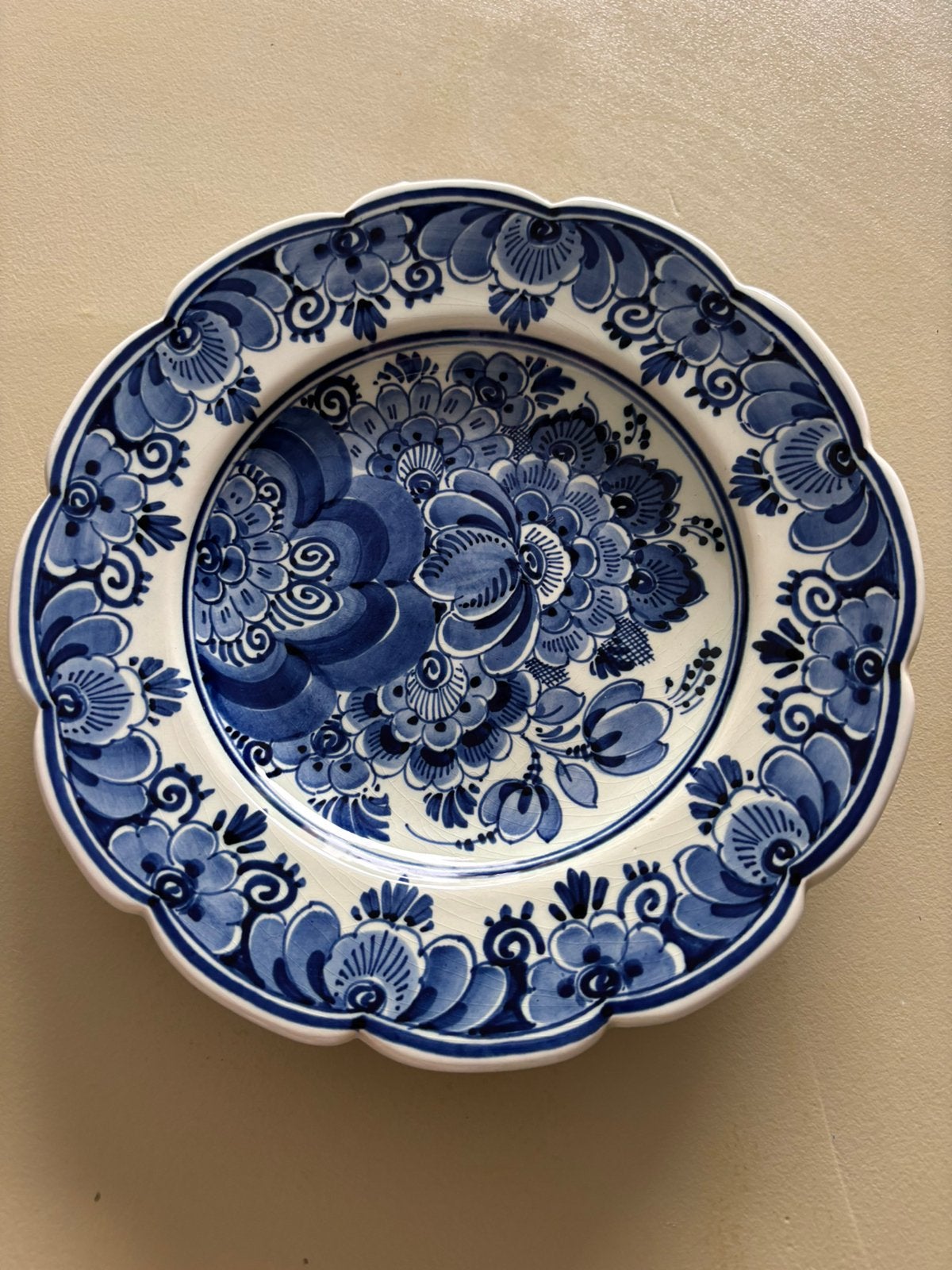 Assiette DELF, Antiquités & Art, Enlèvement ou Envoi