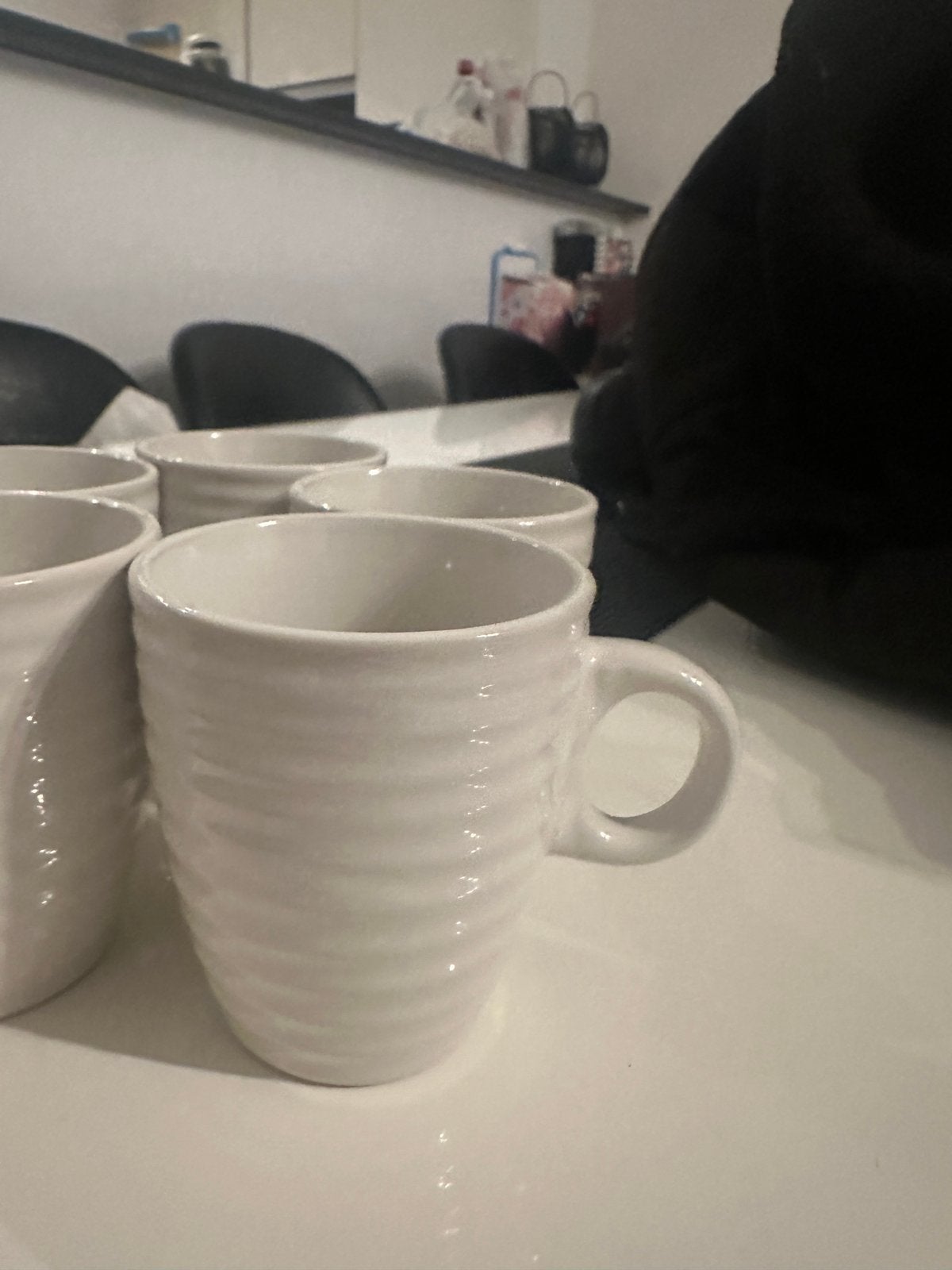 Bekers, eieren servies , ijs bekers, saus potjes, Comme neuf, Enlèvement, Autres types, Autres matériaux