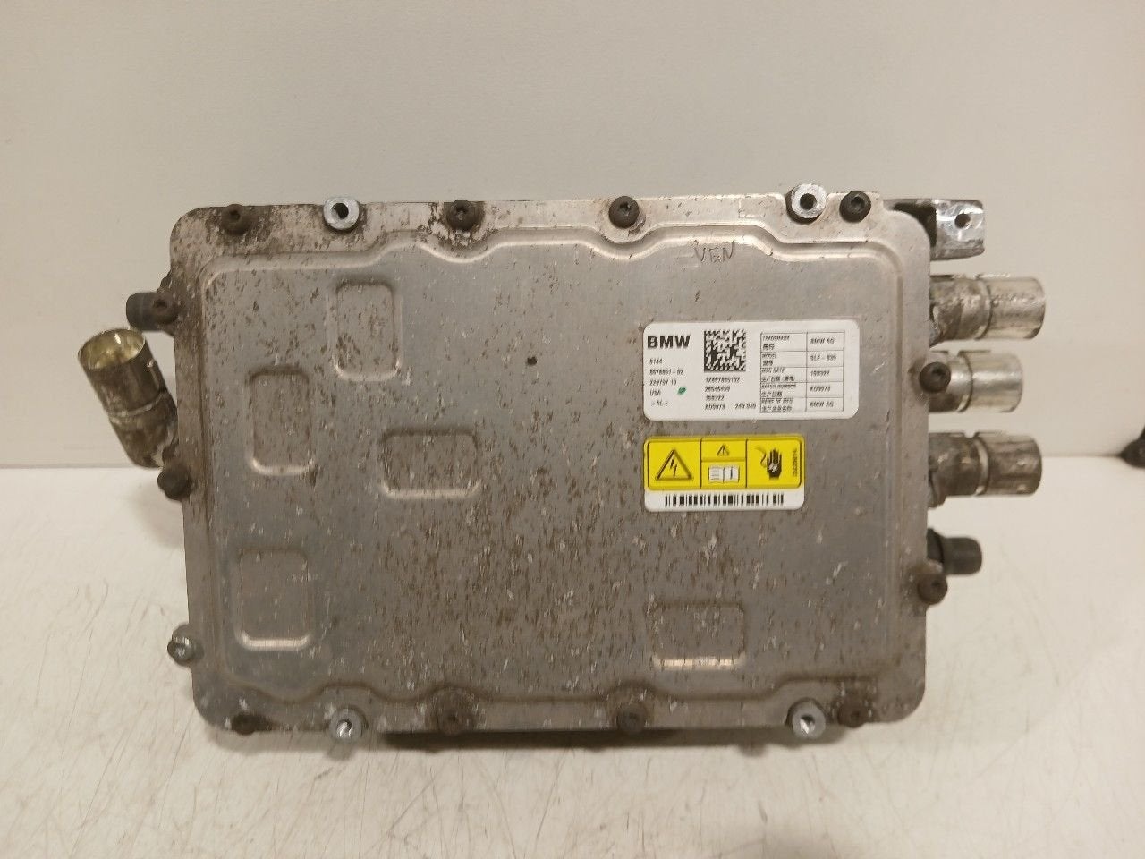 Acculader BMW 2 serie, Onderdelen@venauto.nl, Van der Ven Autorecycling B.V., Gebruikt, Ettenseweg 76, 4706 PB Roosendaal, The Netherlands