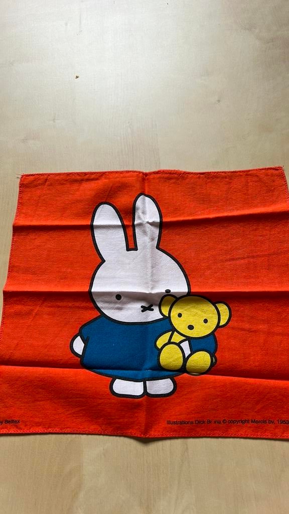 Zakdoek Nijntje Vintage, Handtassen en Accessoires, Ophalen of Verzenden, Zo goed als nieuw