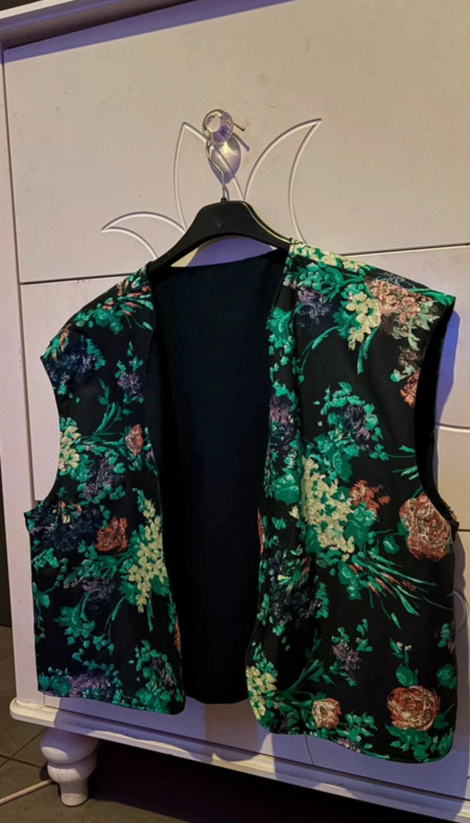 Handgemaakt mouwloos vest, Kleding | Dames, Verzenden, Nieuw, Maat 42/44 (L), Blauw