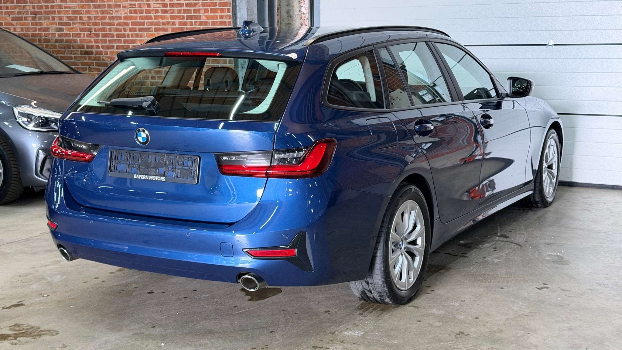 BMW 318 d*Garantie*EURO 6d*Grootscherm Navigatie*Zetelverw, Auto's, 4 cilinders, Blauw, Bedrijf, 5 deurs