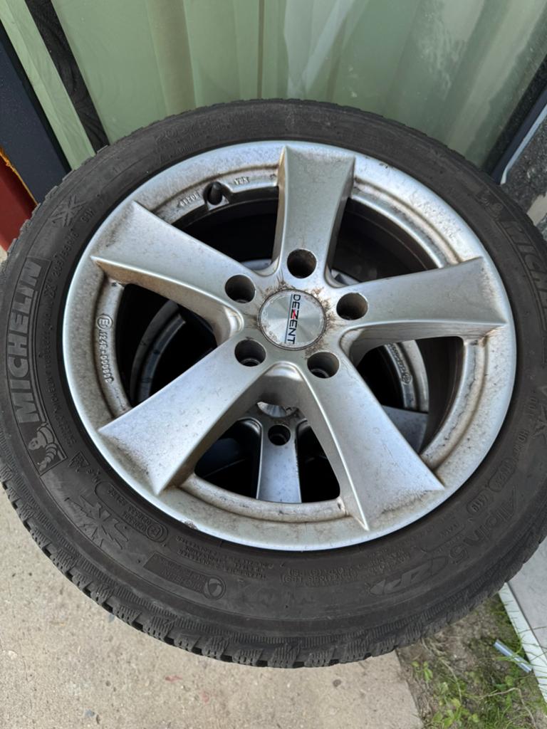 Jantes DEZENT pneus Hiver 205/55 R16, Autos : Pièces & Accessoires, Pneus hiver, 16 pouces, Véhicule de tourisme, 205 mm