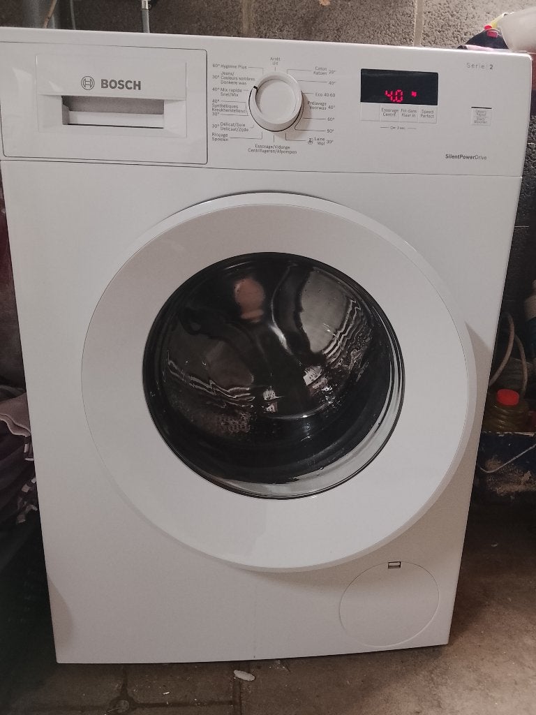 Bosch Silent Plus Series 2 Wasmachine, 1200 tot 1600 toeren, 8 tot 10 kg, Nieuw, Ophalen of Verzenden