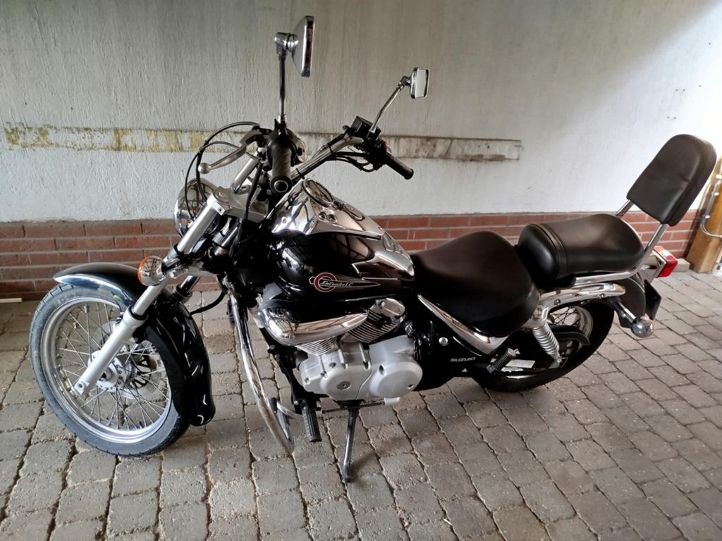 SUZUKI VL INTRUDER 125 CC, Motoren, Particulier