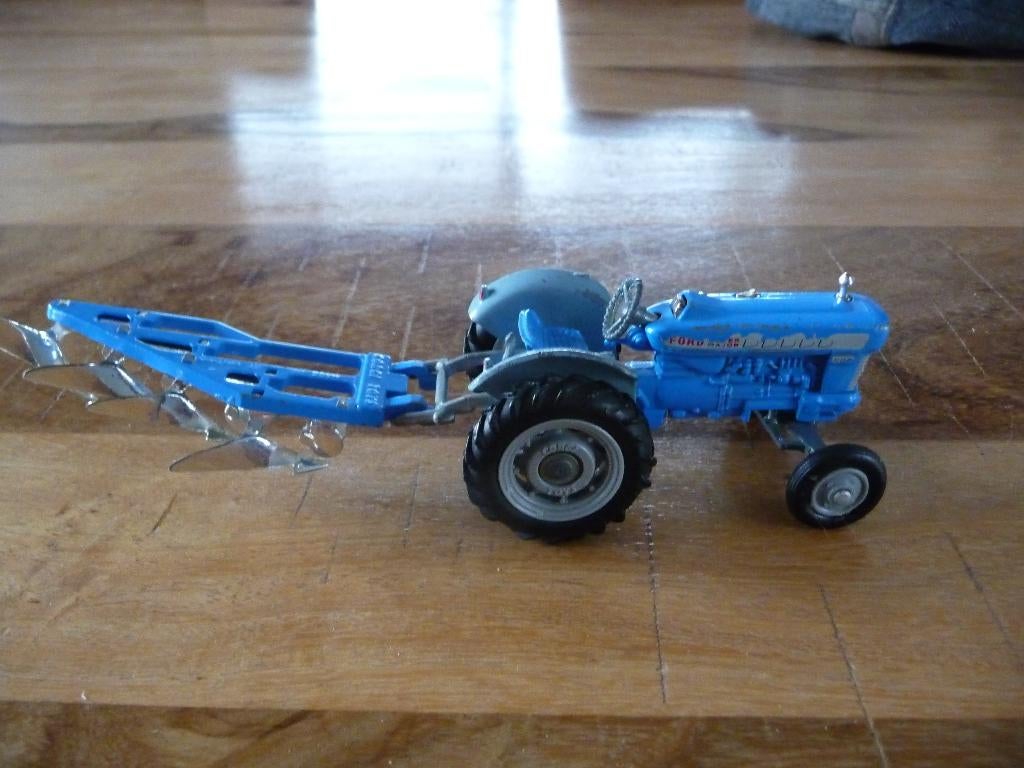 tractor, Enlèvement ou Envoi, Comme neuf