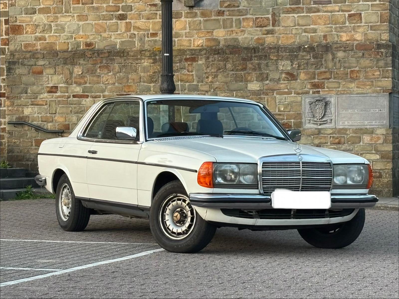 Mercedes 280CE prète a immatriculer, Auto's, Automaat, Overige modellen, Overige bekleding, Wit