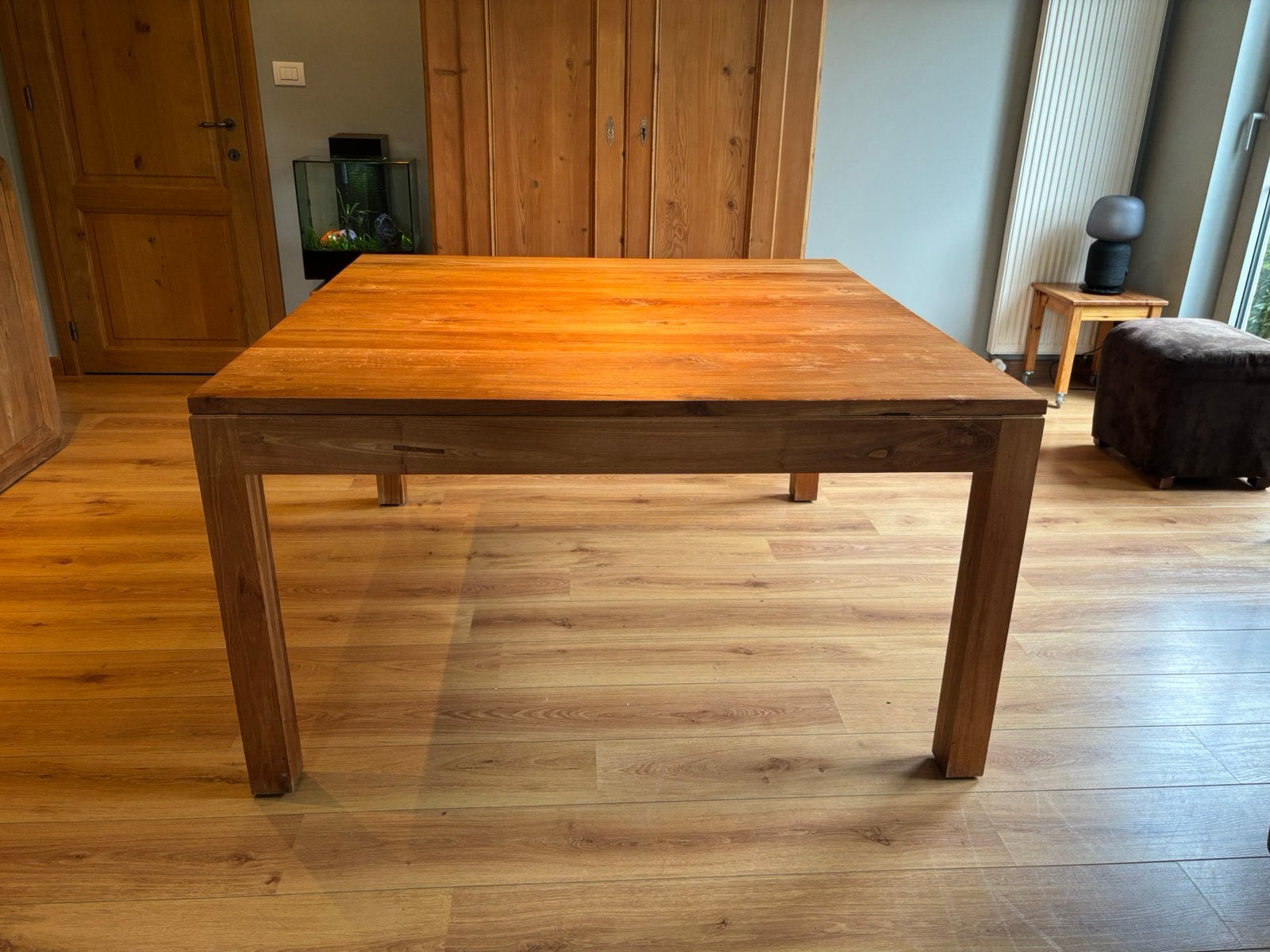 Vierkante tafel teak 140x140, Huis en Inrichting, Tafels | Eettafels, Ophalen, Rustiek, Zo goed als nieuw, Vijf personen of meer
