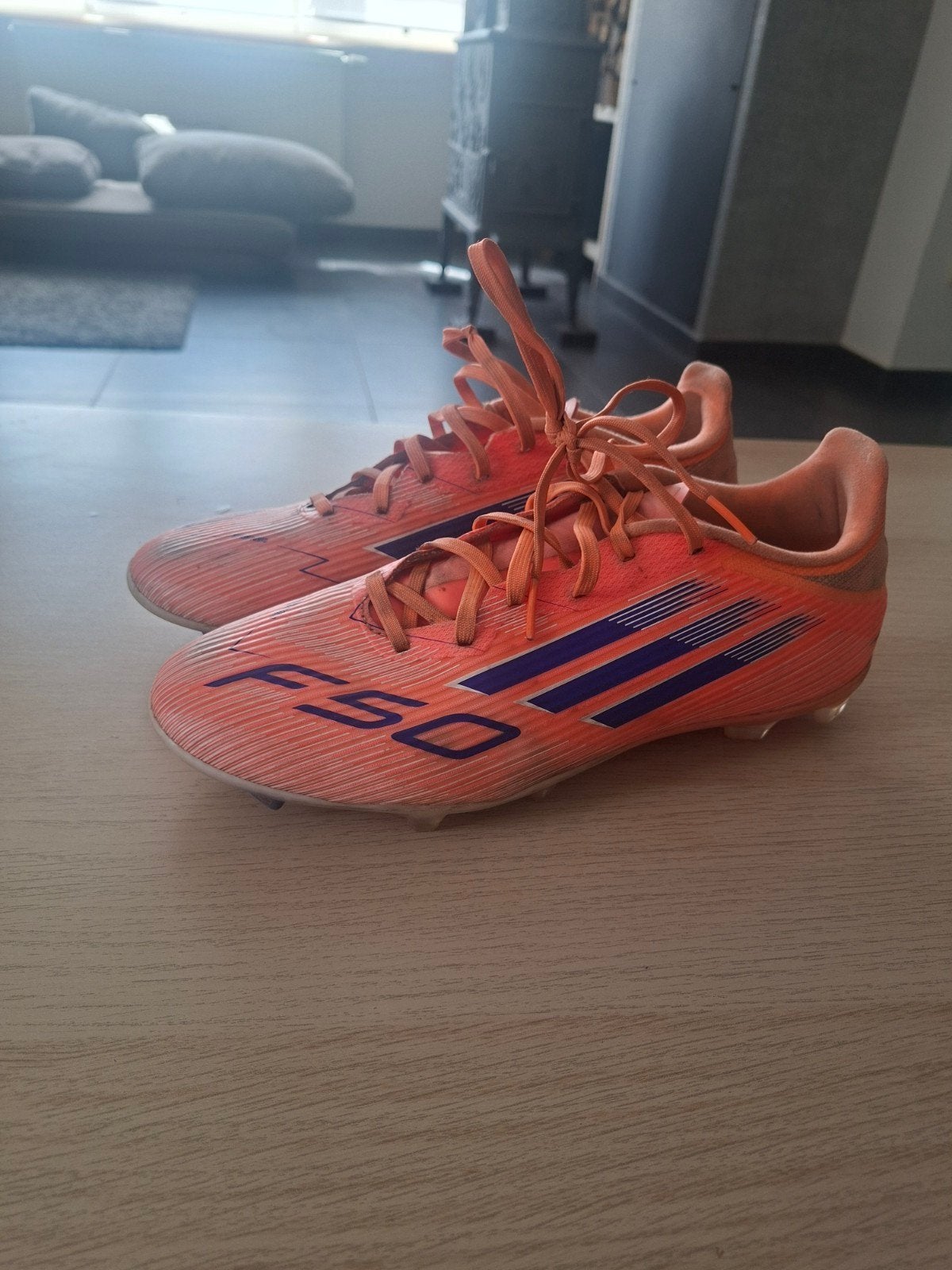 F50 addidas 41 1/3, Sport en Fitness, Voetbal, Ophalen of Verzenden