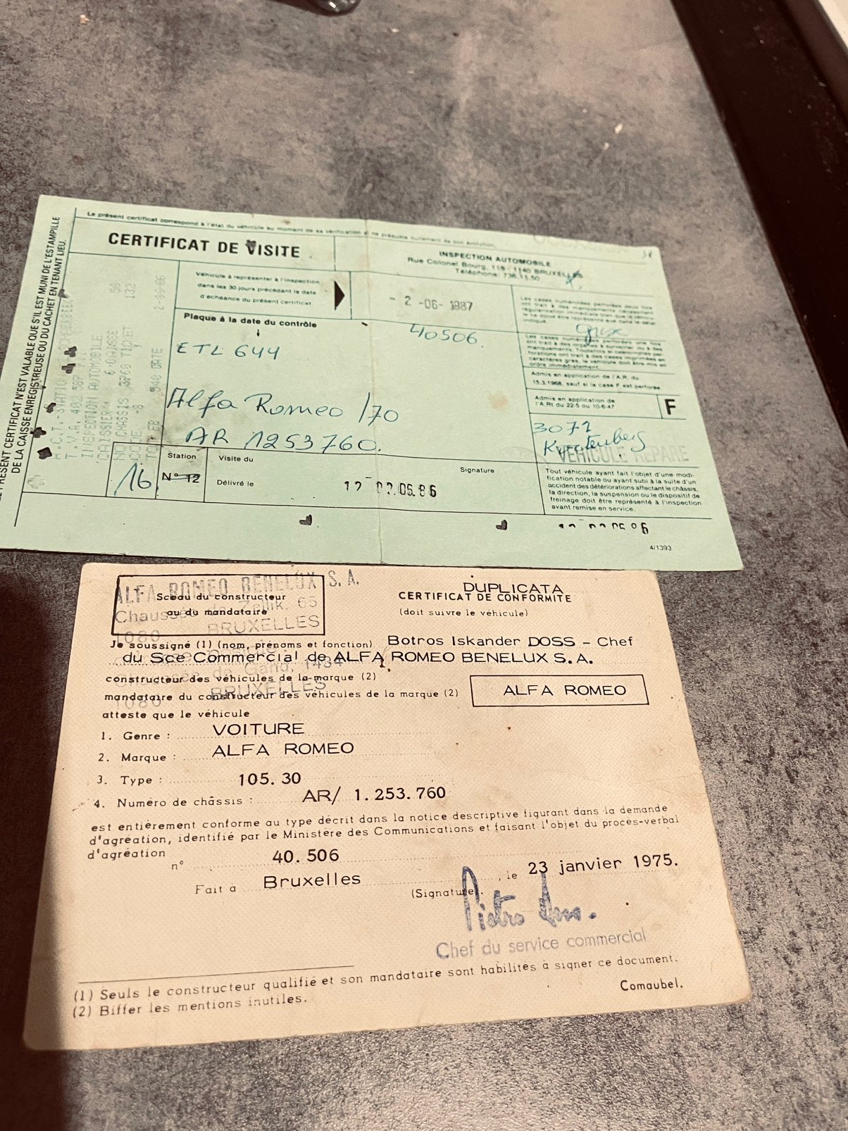 Vend alfa coupé bertone scalino (boite aux lettres) 1970, Auto's, Achterwielaandrijving, Particulier, 2 deurs, Zilver of Grijs