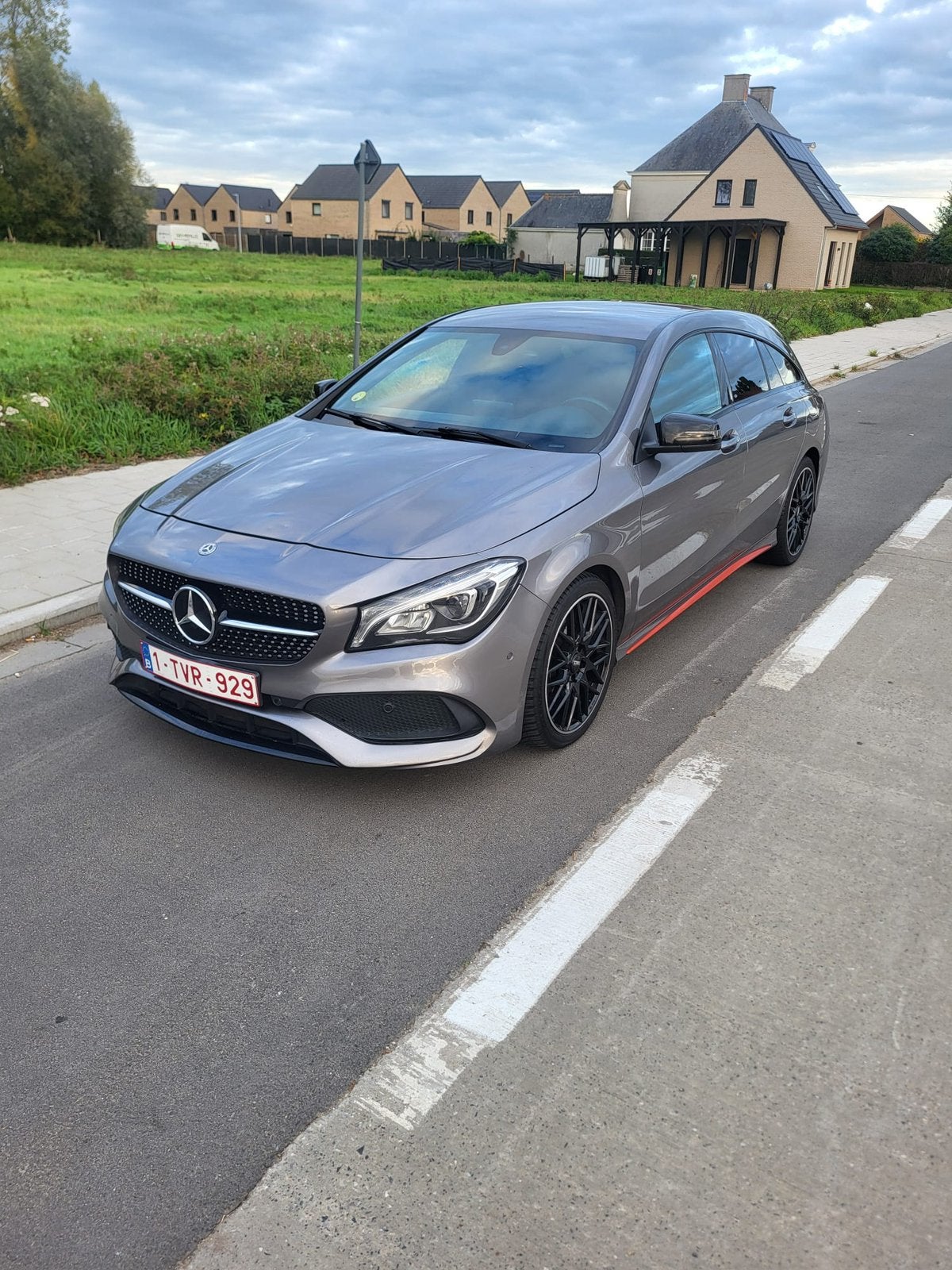 Mercedes 220 shooting brake AMG line, Auto's, CLA, 5 deurs, Particulier, Zilver of Grijs