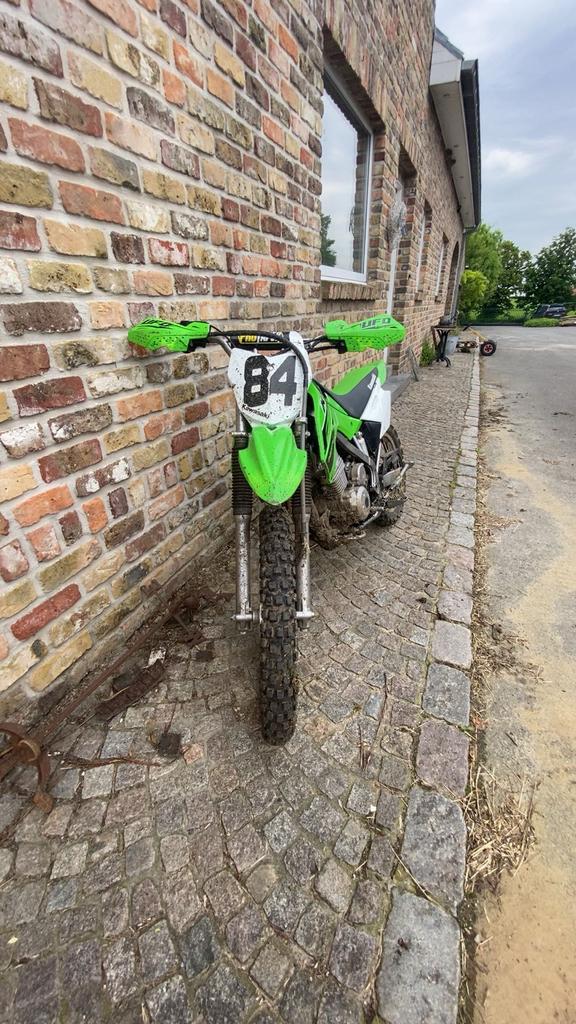 Kawasaki 140 klx, Fietsen en Brommers, Ophalen, Zo goed als nieuw