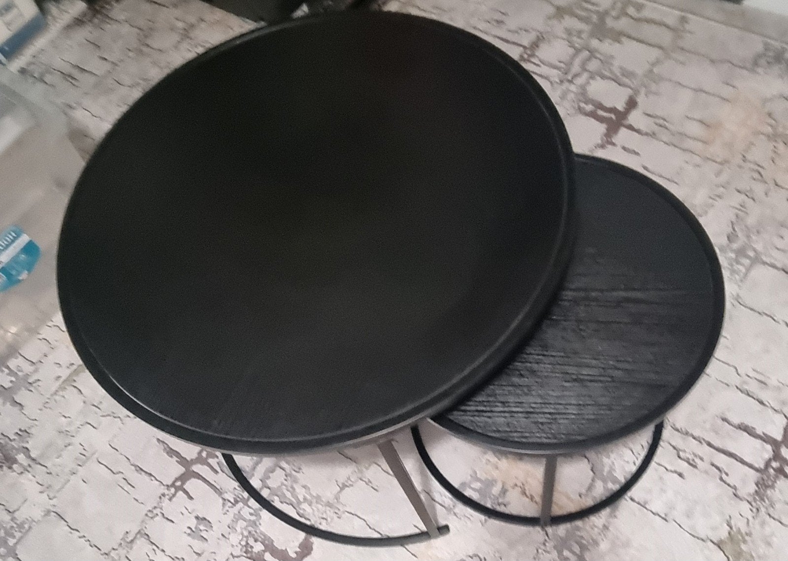 table noir, Enlèvement