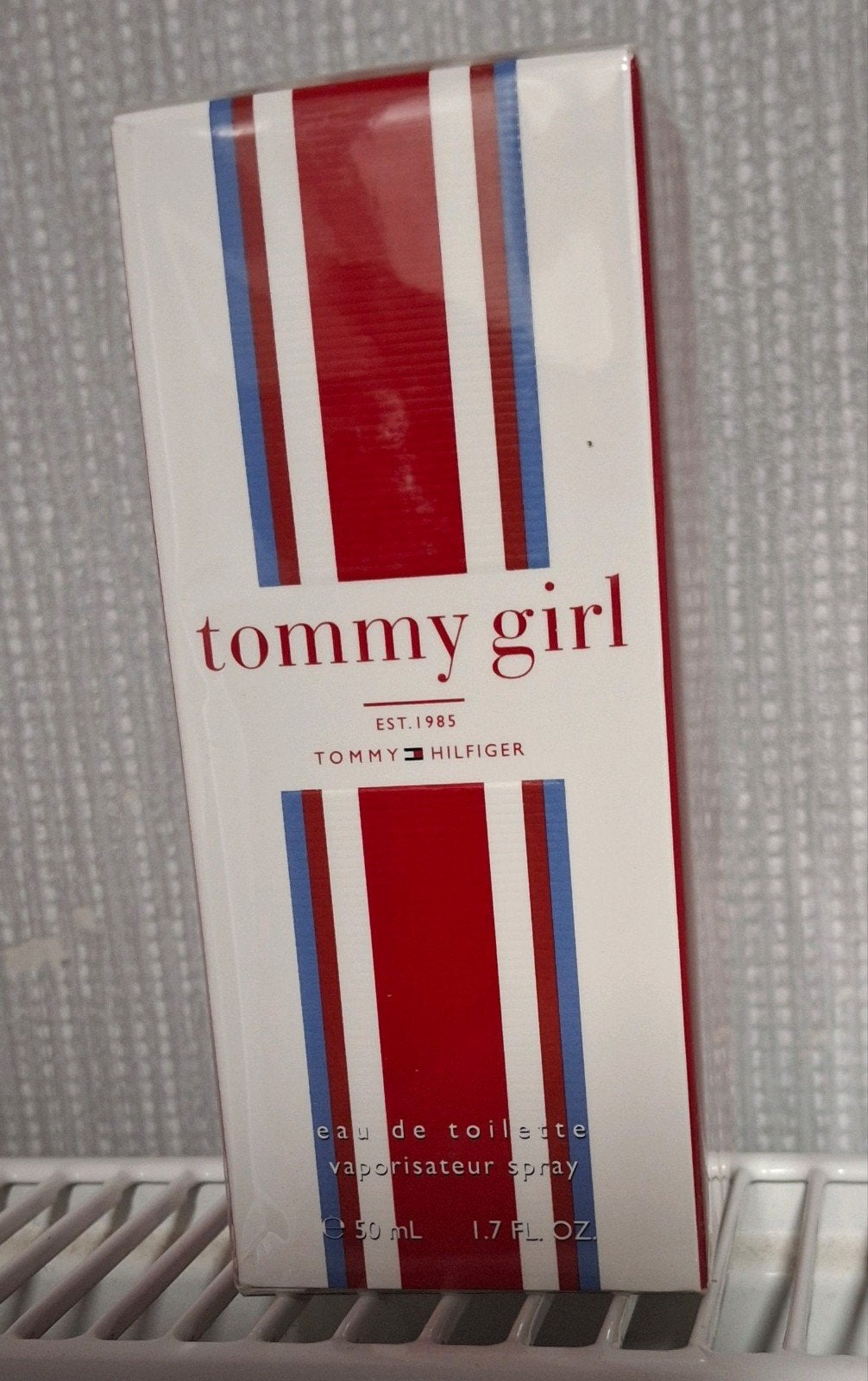 Nieuwe verpakking eau de toilette Tommy Girl Hilfiger 50 ml, Ophalen of Verzenden, Nieuw