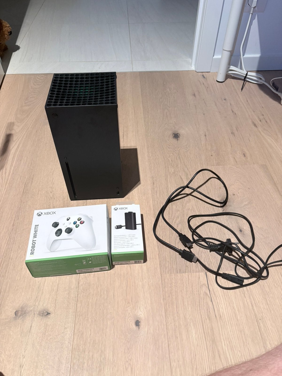 Xbox series X 1TB met controller en battery pack, Ophalen, Zo goed als nieuw