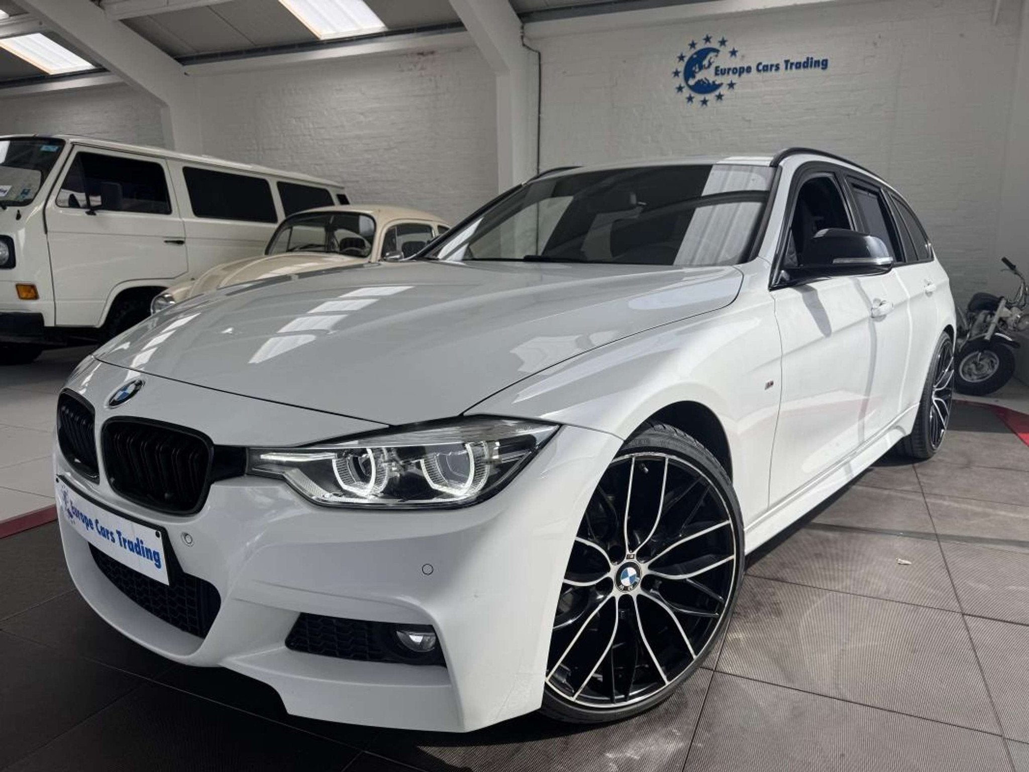 BMW 3 Serie 318 D 318D TOURING F30 PACK M SPORT BVA 2.0 150C, Auto's, Automaat, 110 kW, USB, Wit
