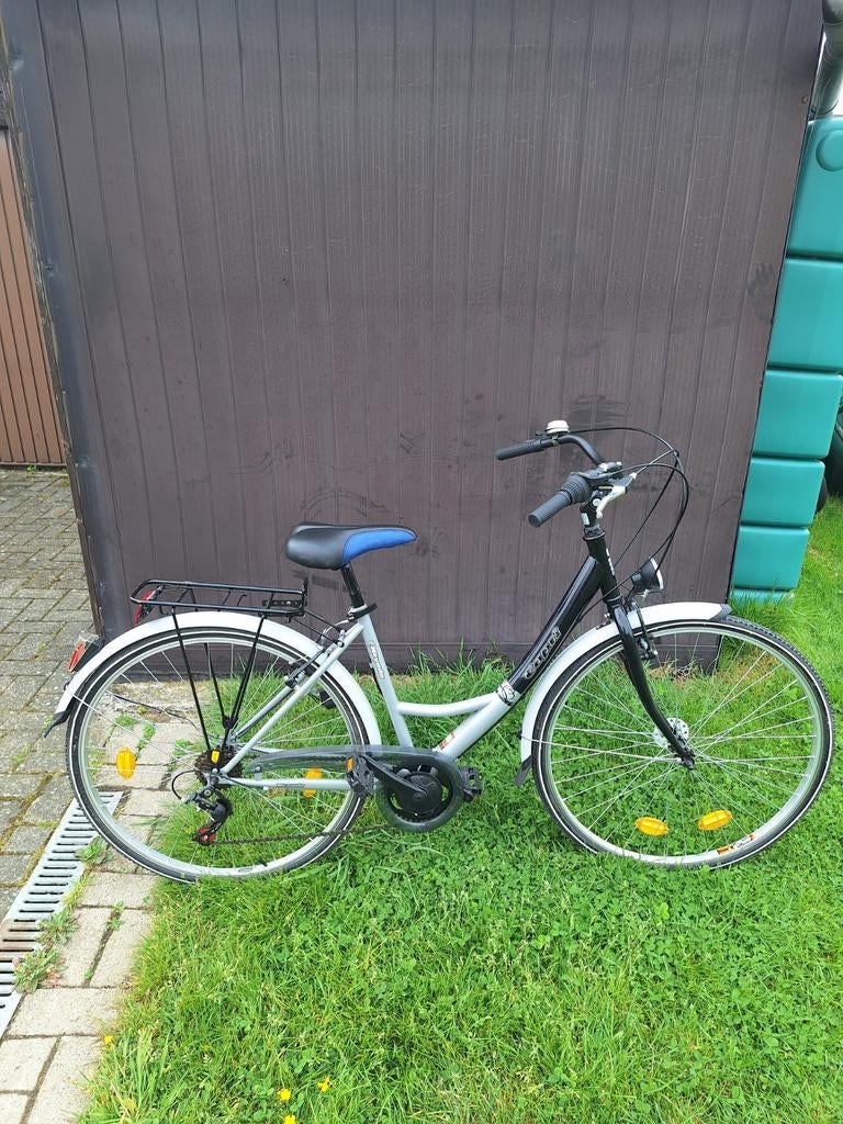 Damesfiets Capri Nevada zo goed als nieuw, Fietsen en Brommers, Ophalen, Zo goed als nieuw, Velgrem, Versnellingen