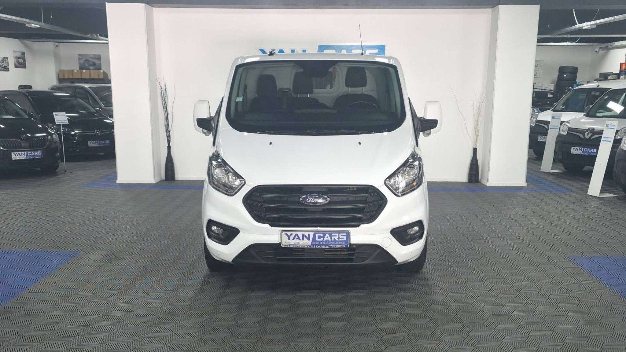 Ford Transit Custom Trend 2.0 EcoBlue 130 ch — Automatique, Auto's, 2139 kg, 4 cilinders, Wit, Diesel
