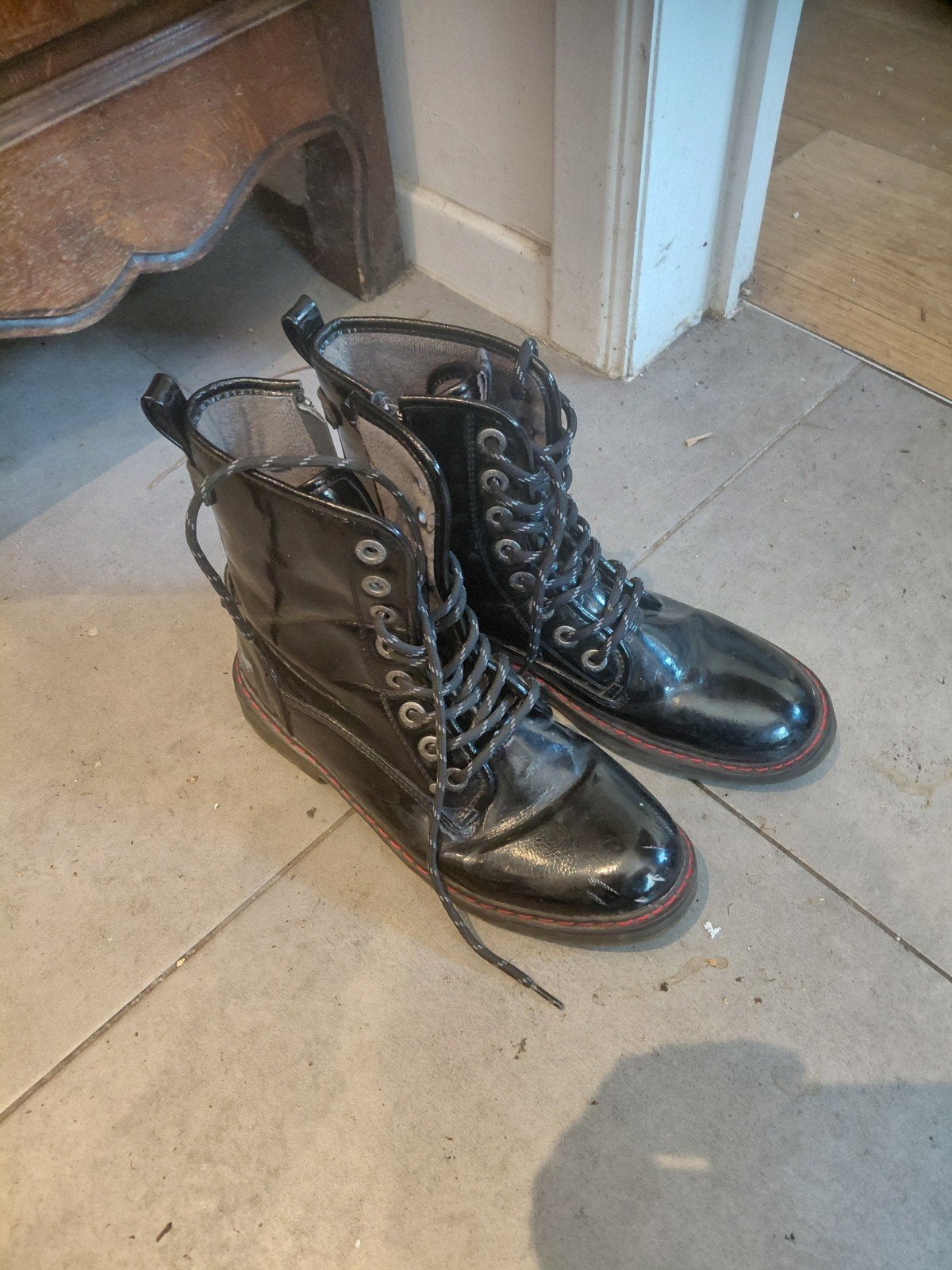 chaussure mustang taille 40, Vêtements | Femmes, Chaussures, Enlèvement
