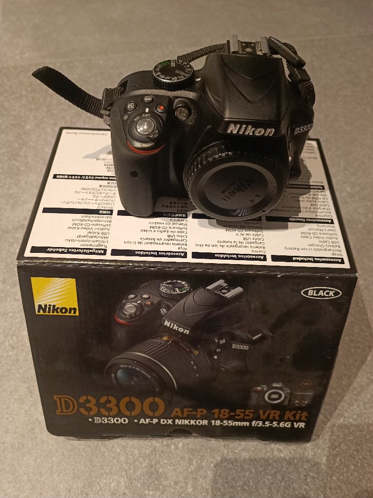 Nikon D3300 + Tamron Lens, Audio, Tv en Foto, Ophalen of Verzenden, Zo goed als nieuw, Nikon