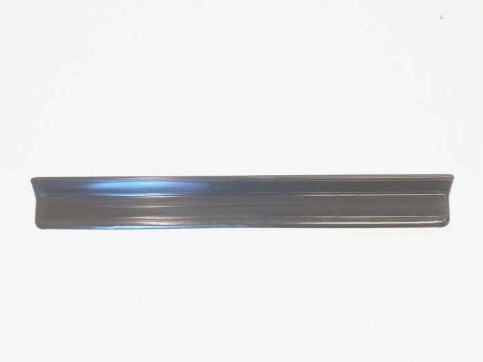 Marche-pied (list de couverture) droite d'un BMW 3-Serie, Autos : Pièces & Accessoires, -, 3 mois de garantie, Utilisé, -