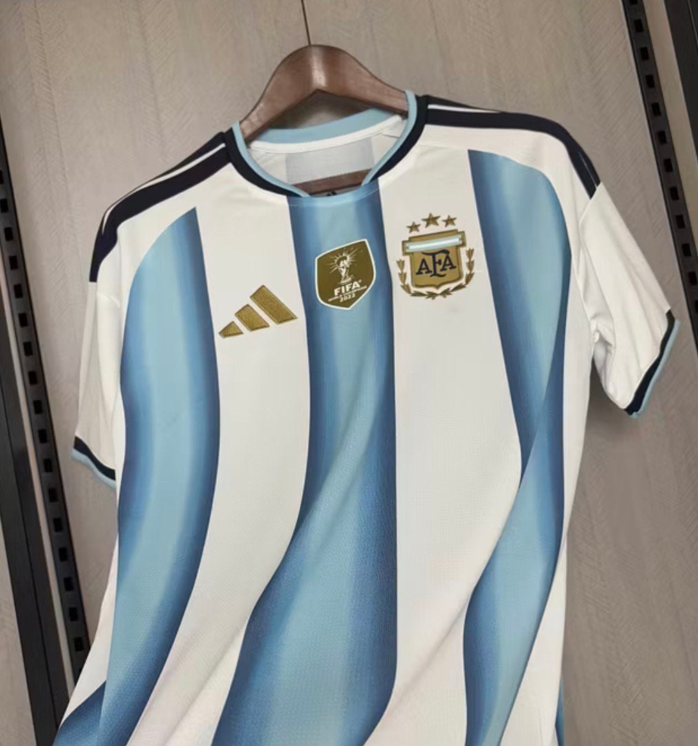 T-shirt de la Coupe du monde 2026 en Argentine, taille M, Envoi, Comme neuf, Maillot