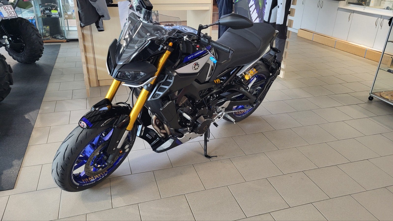 Moto yamaha mt-09-SP, Nieuw, Particulier, Meer dan 35 kW, Toermotor